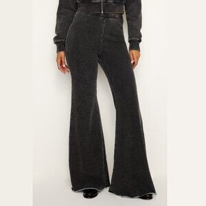 Jeanius Pull-On Flare Pants in Black